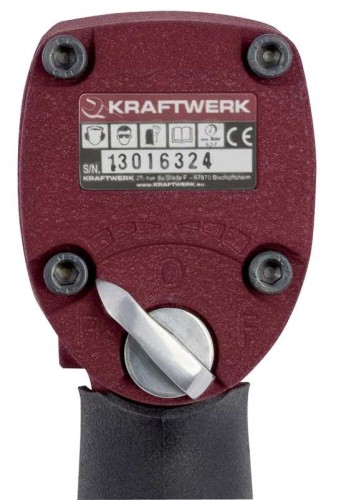 PNEUMATYCZNY KLUCZ UDAROWY 1/2" 697Nm